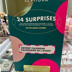 Sephora 24 Surprises Advent Calendar - Green and Pink
